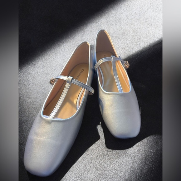 C. Paravano Women's T-Strap Comfort Square Toe Ballet Flats Size 11-11.5 Silver - Picture 9 of 9